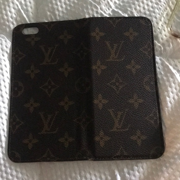 Louis Vuitton iPhone case - Picture 7 of 8